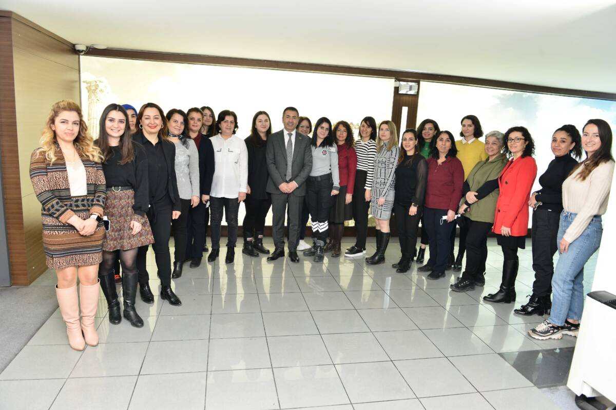 DÜNYADAKİ HER ŞEY KADININ ESERİDİR