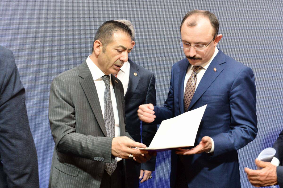 DENİZLİ İŞ DÜNYASININ BEKLENTİ, ÖNERİ VE İSTEKLERİNİ İLETTİ