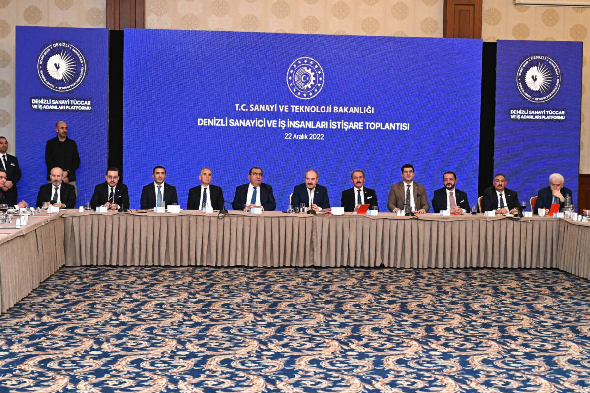 İŞ DÜNYASINI, DENİZLİ’DE BAKAN VARANK İLE BULUŞTURDUK