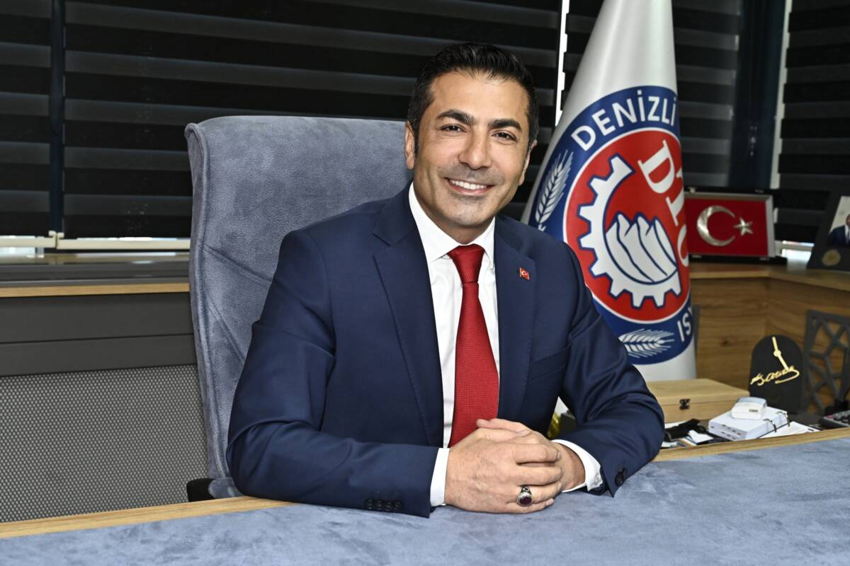 HAYATLARINI MESLEKLERİNE ADAMIŞ BASIN ÇALIŞANLARIMIZIN GÜNLERİNİ KUTLUYORUM