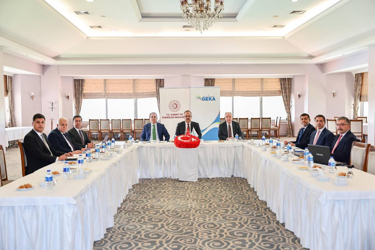 GEKA YÖNETİMİ, DENİZLİ’DE TOPLANDI