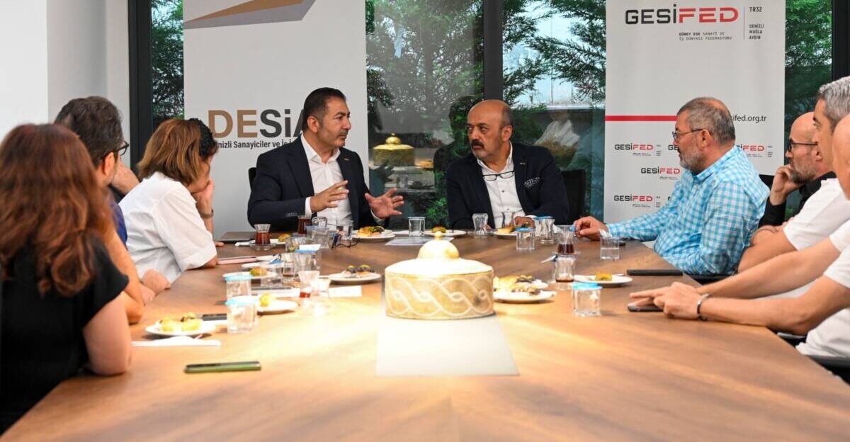 BAŞKAN ERDOĞAN, DESİAD’DA GÜNDEMİ DEĞERLENDİRDİ