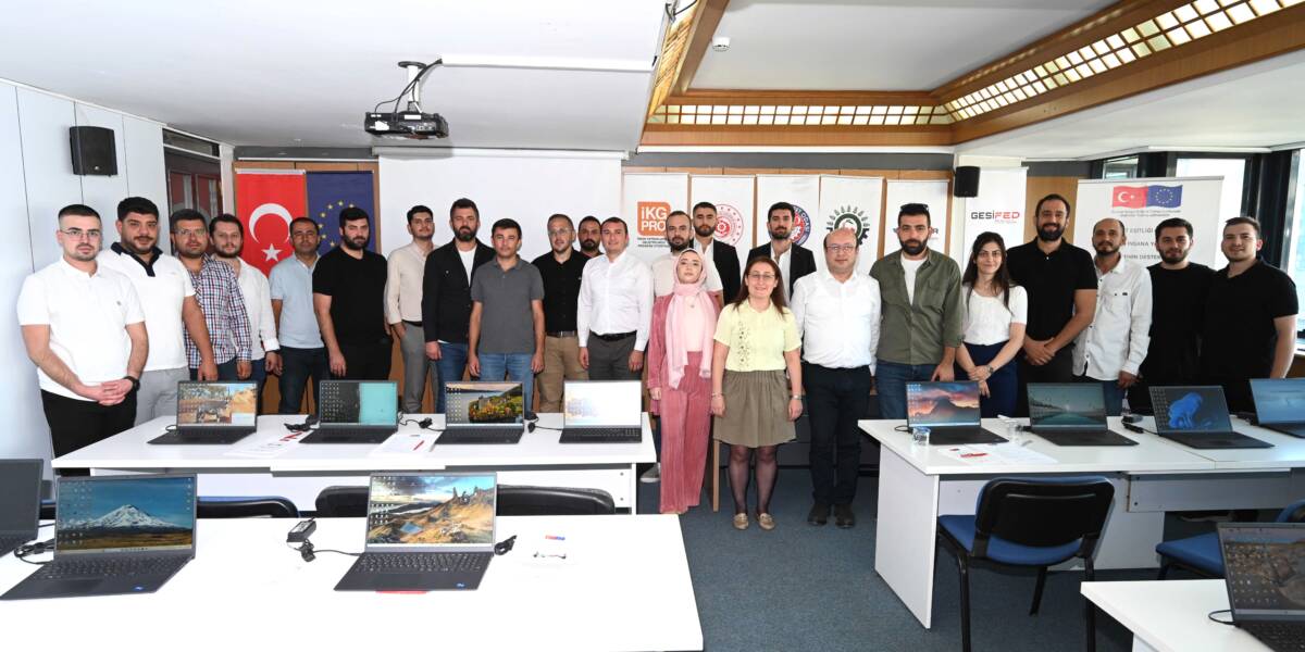 GENÇLER, GELECEKLERİNE DTO İLE YÖN ÇİZİYOR