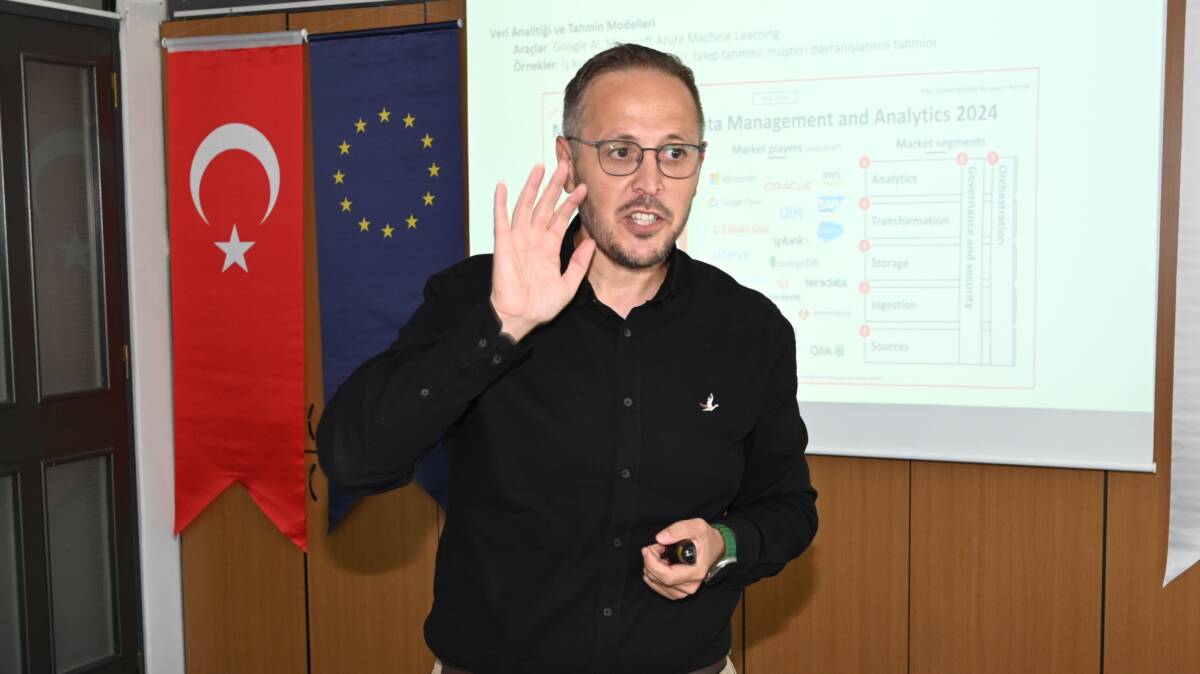 DTO’DAN SEKTÖRLERİN DİJİTAL DÖNÜŞÜMÜ VE MESLEKİ EĞİTİME ETKİLERİ SEMİNERİ
