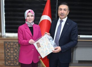 BAŞKAN ERDOĞAN, BAŞARILI GİRİŞİMCİ KADINLARI TEBRİK ETTİ