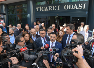 GAZETECİLER, HAKİKATİN BEKÇİLERİDİRLER!