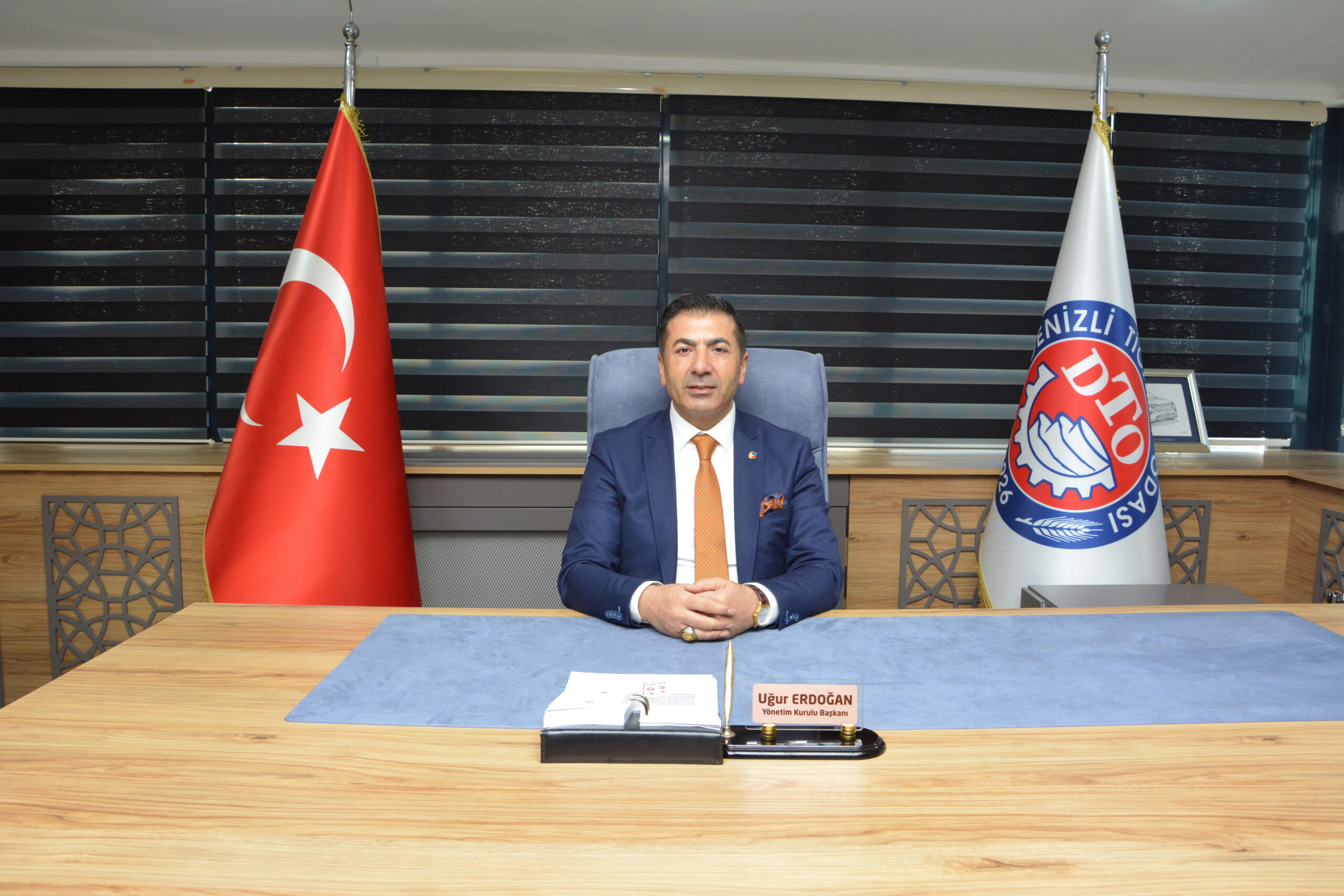 İNSANLIĞIN YÜKSELİŞİNE VESİLE OLSUN