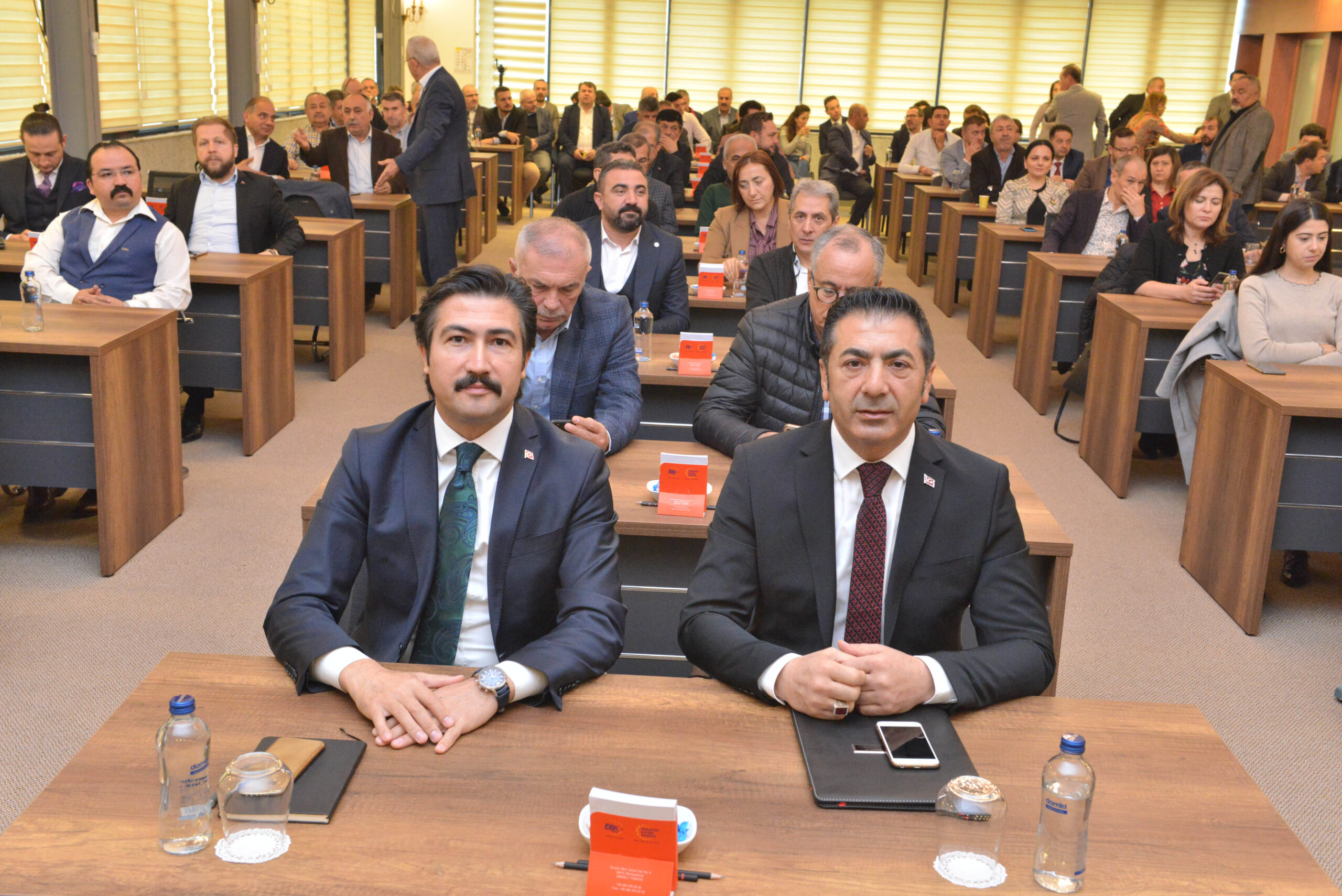MİLLETVEKİLİ AV. CAHİT ÖZKAN, DTO BAŞKANI İLE YÖNETİMİNDEN ÖVGÜYLE BAHSETTİ