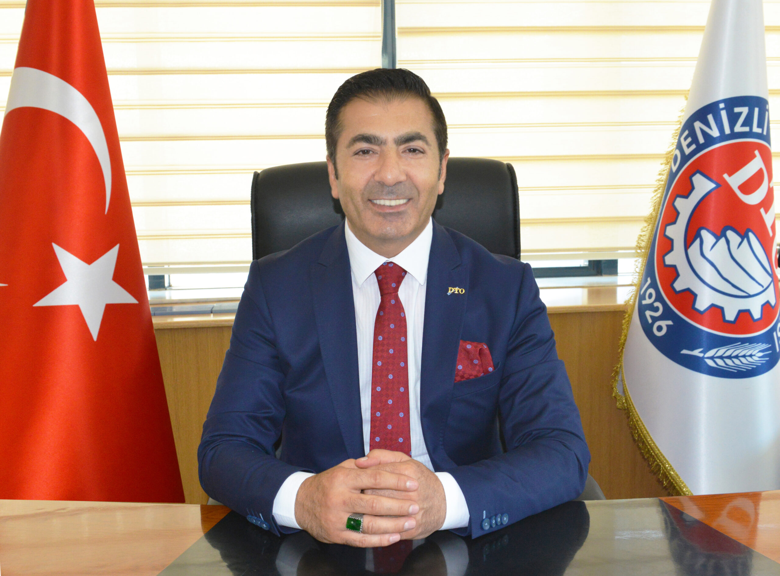 BİZLER BİR VE BERABER DURDUKÇA, CUMHURİYET DE VAR OLACAKTIR!